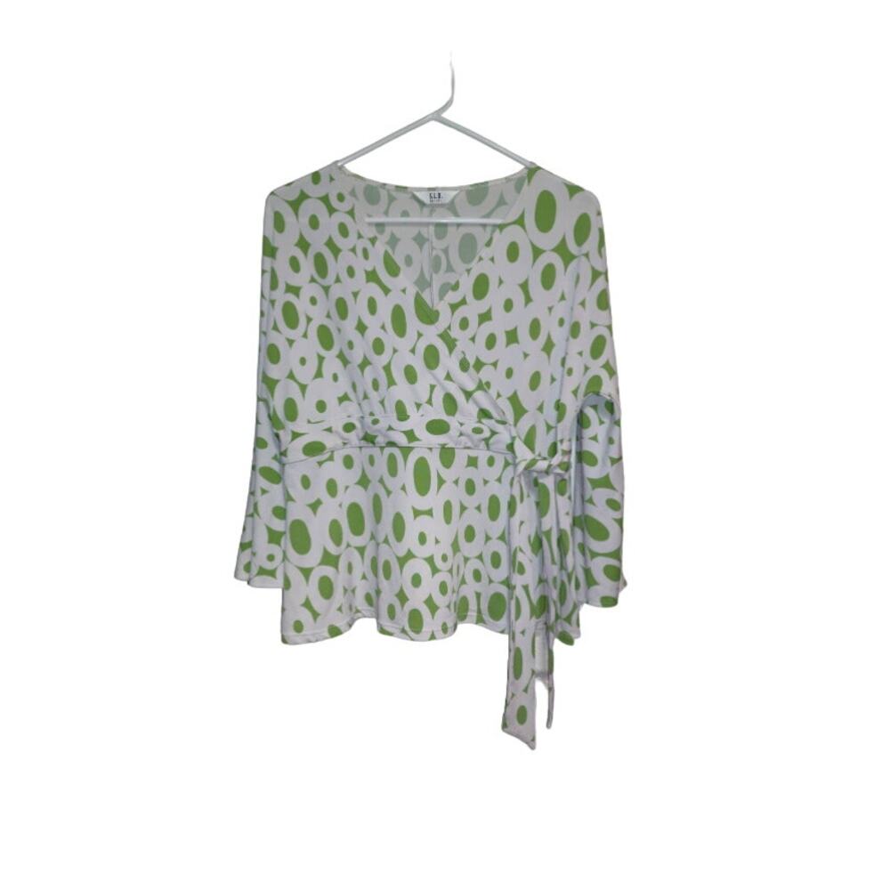 SLB Women's Shirt Size Medium Petite